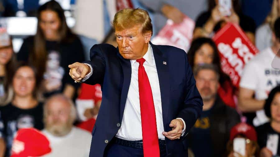 Confira detalhes do pedido de Trump enviado à corte. 