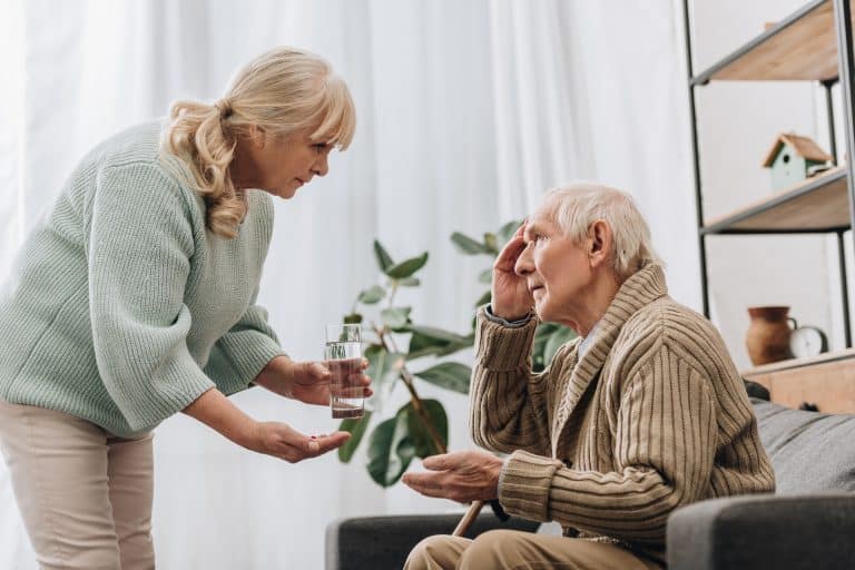 Estudo revela: Número de idas ao banheiro pode indicar risco para Alzheimer; DESCUBRA! (Fonte: Reprodução Google)