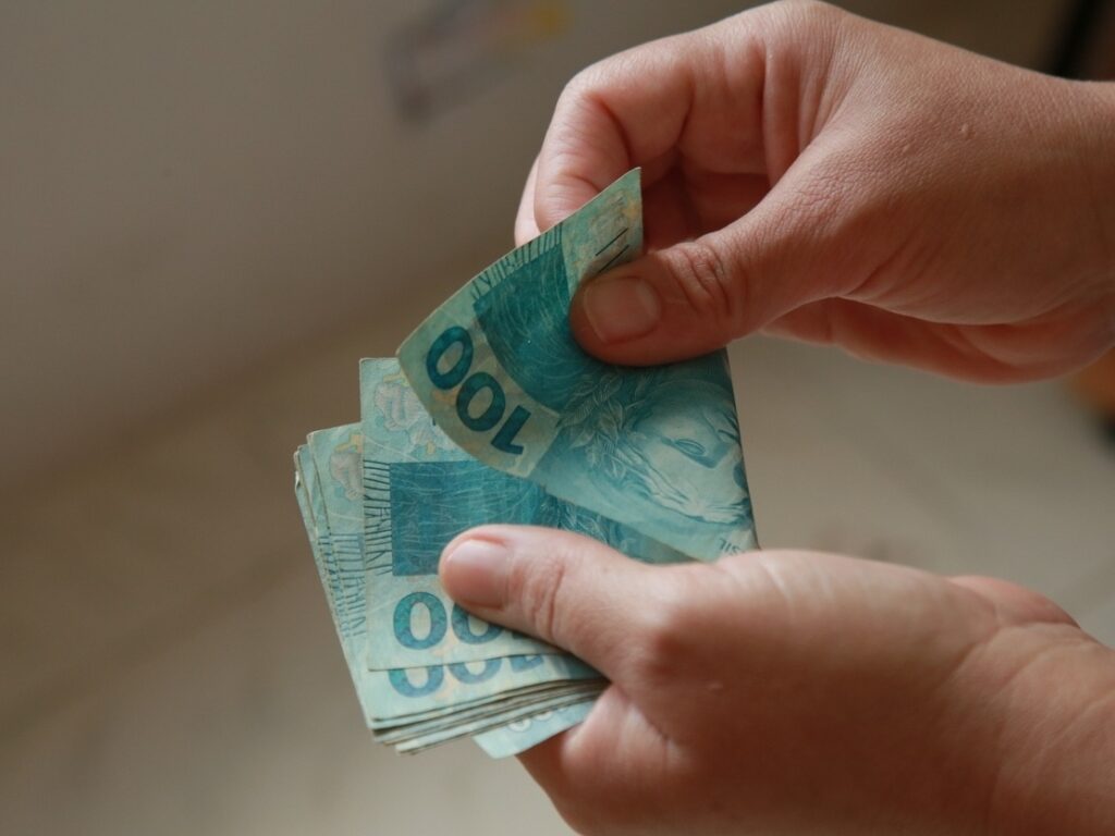 Cotas PIS/PASEP liberadas para saque. (Fonte: Edição/Diário Oficial Notícias)