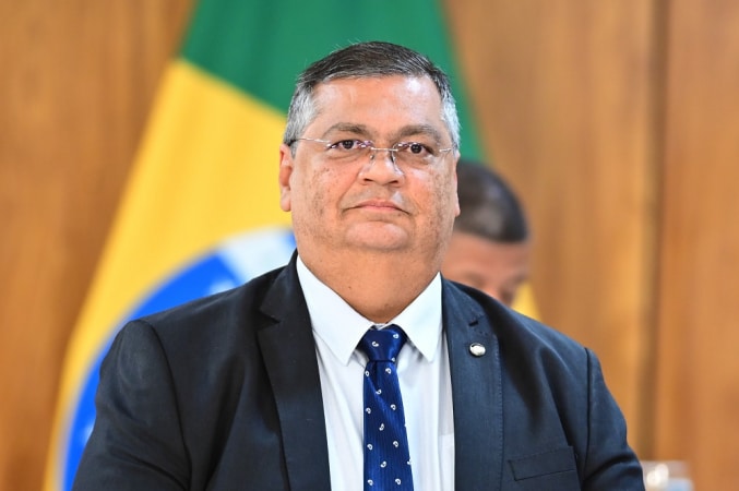 Dino propõe fim da aposentadoria compulsória. (Fonte: Reprodução Google)