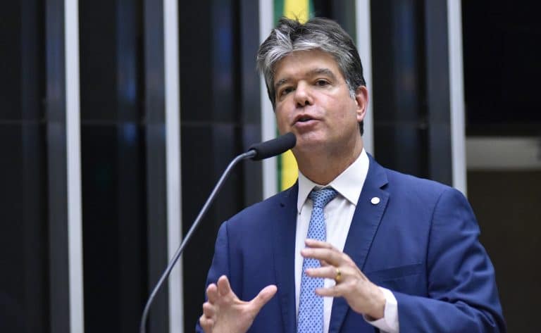 Nova PL determina que SUS divulgue sua lista de espera. (Fonte: Reprodução Google)