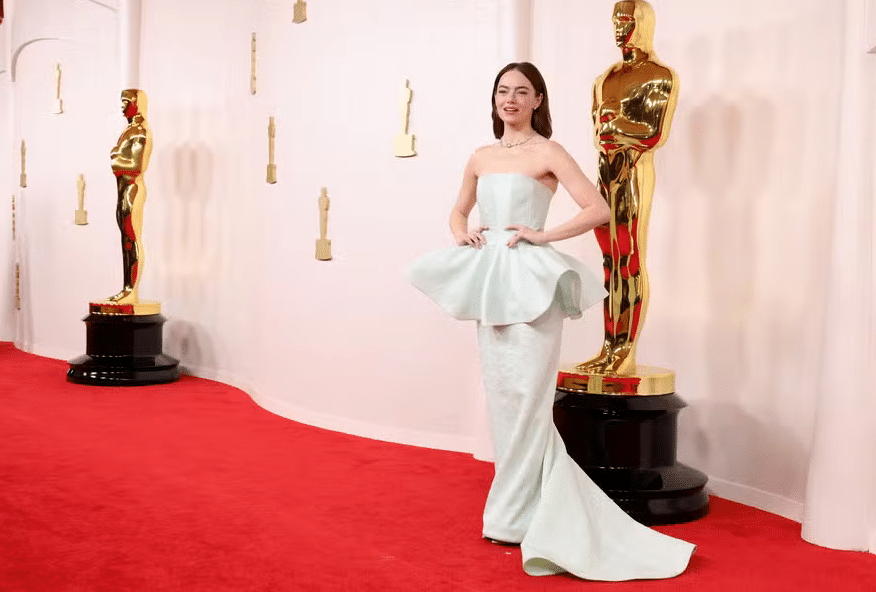 Emma Stone foi considerada uma das mais bem vestidas da noite. (Fonte: Getty Images)