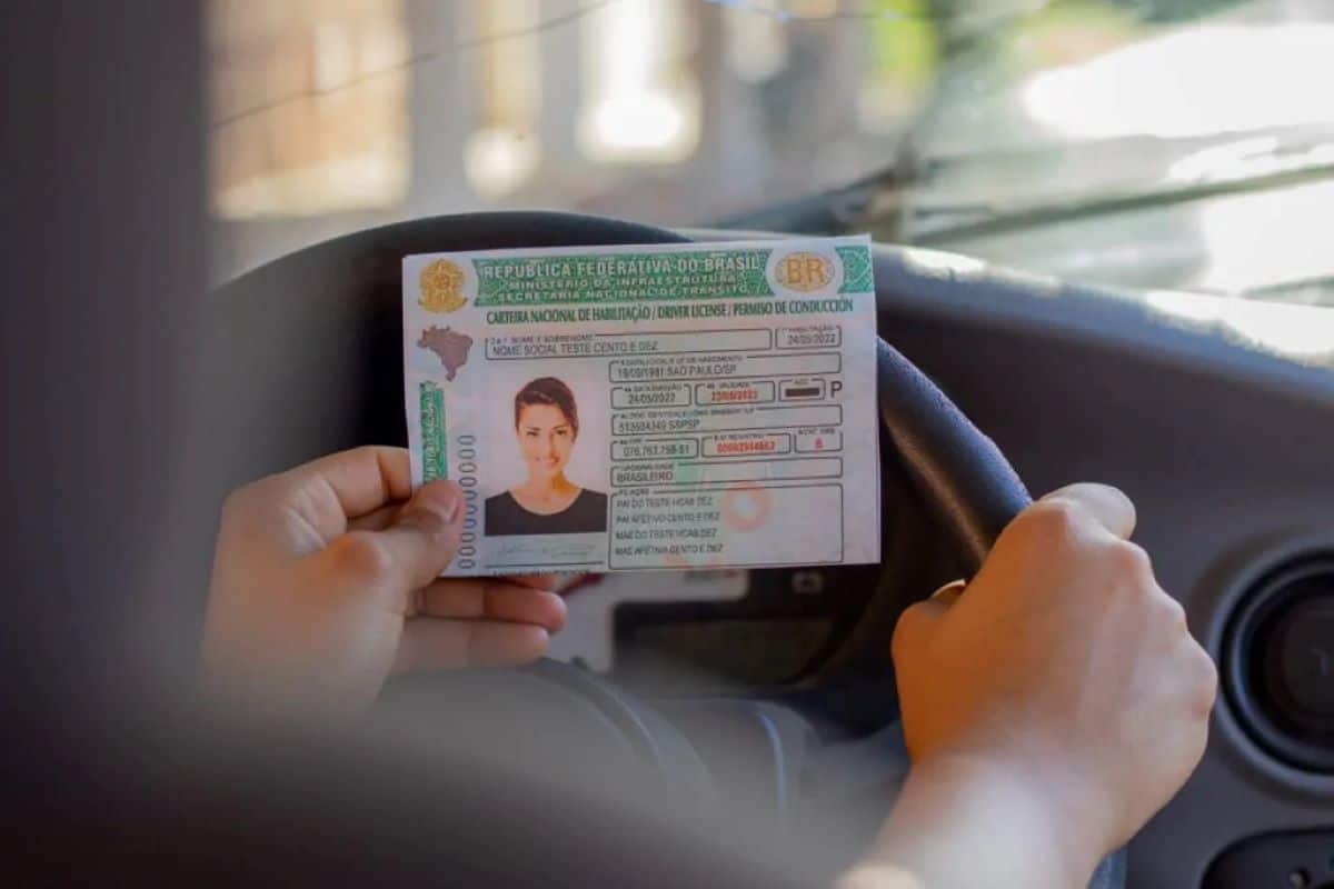 CNH de graça! Veja como obter a sua.