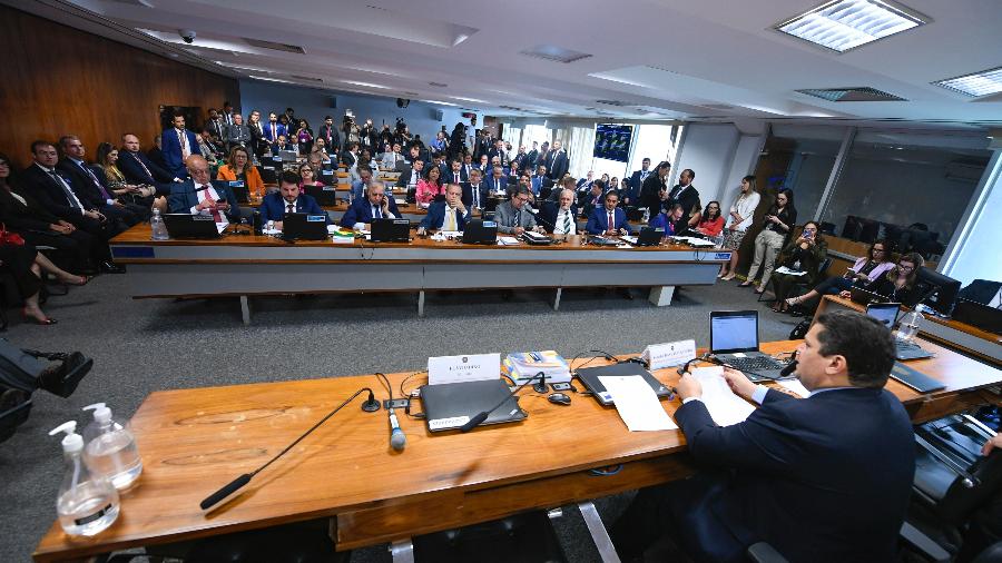 PEC concede 5% de aumento a cada cinco anos para Judiciário e MP até limite de 35%. (Fonte: Reprodução Google)
