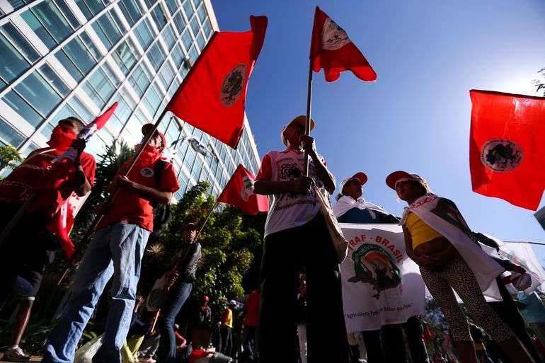 MST excluído dos pagamentos do Bolsa Família.