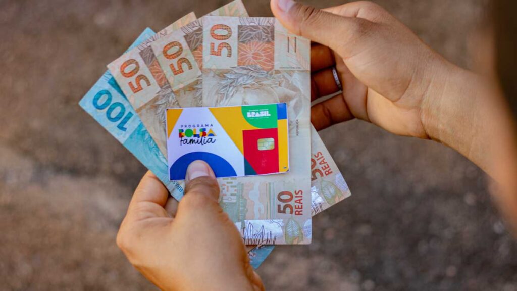 Bolsa família pode receber o 13º salário? (Fonte: Edição / Diário Oficial Notícias)