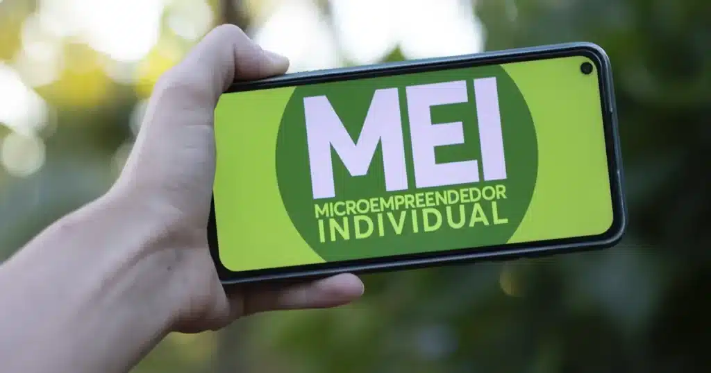 Novas oportunidades de empréstimos para MEIs. Veja o novo programa do Lula da Silva e como funcionam as taxas de juros. (Fonte: Reprodução Google)