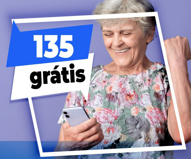 idosa ligando na central 135 do INSS