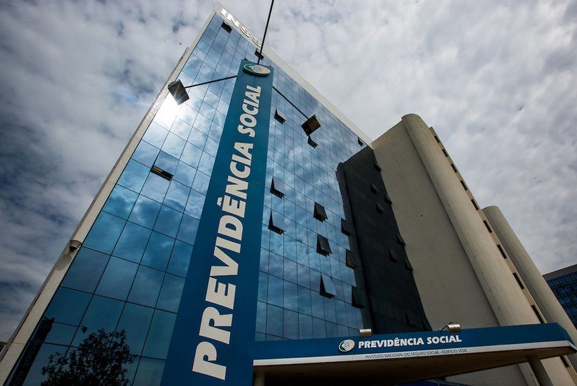 MPF processa INSS por descontos indevidos nos pagamentos de milhões de aposentados.