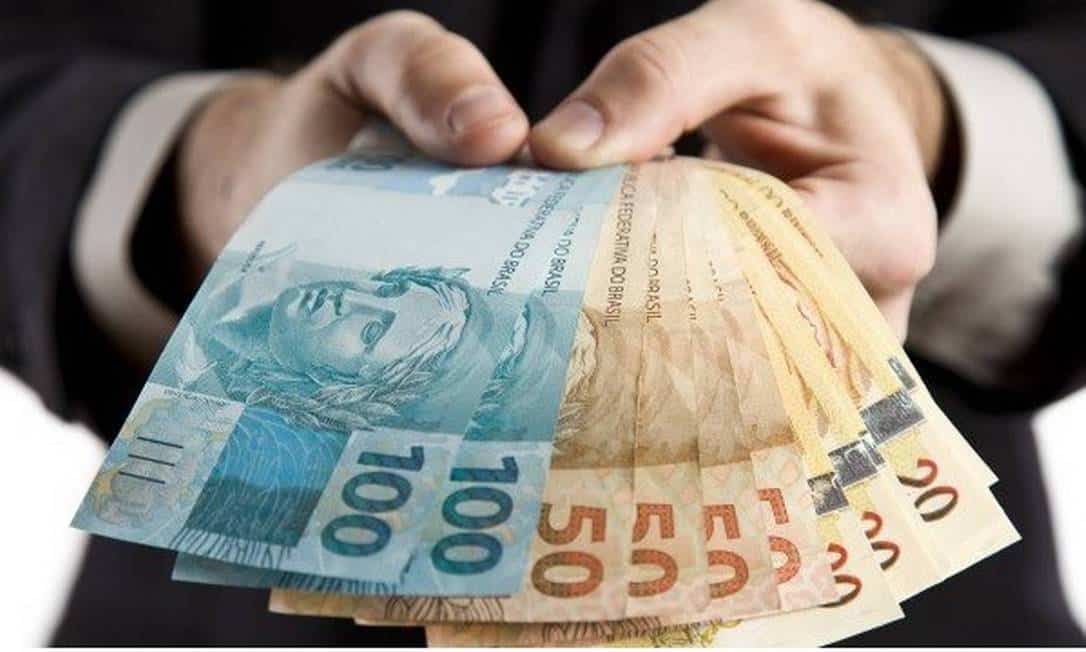 Funcionários públicos aproveitam suspensão dos consignados por 120 dias!