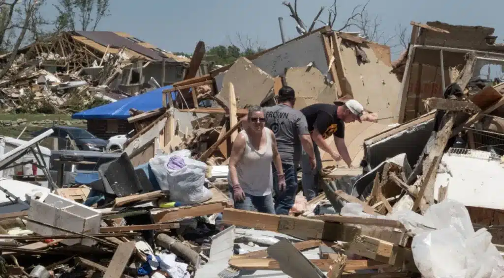 tornado e tempestade nos eua