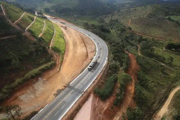 Rodovia da morte em Minas Gerais. (Fonte: Reprodução Google).