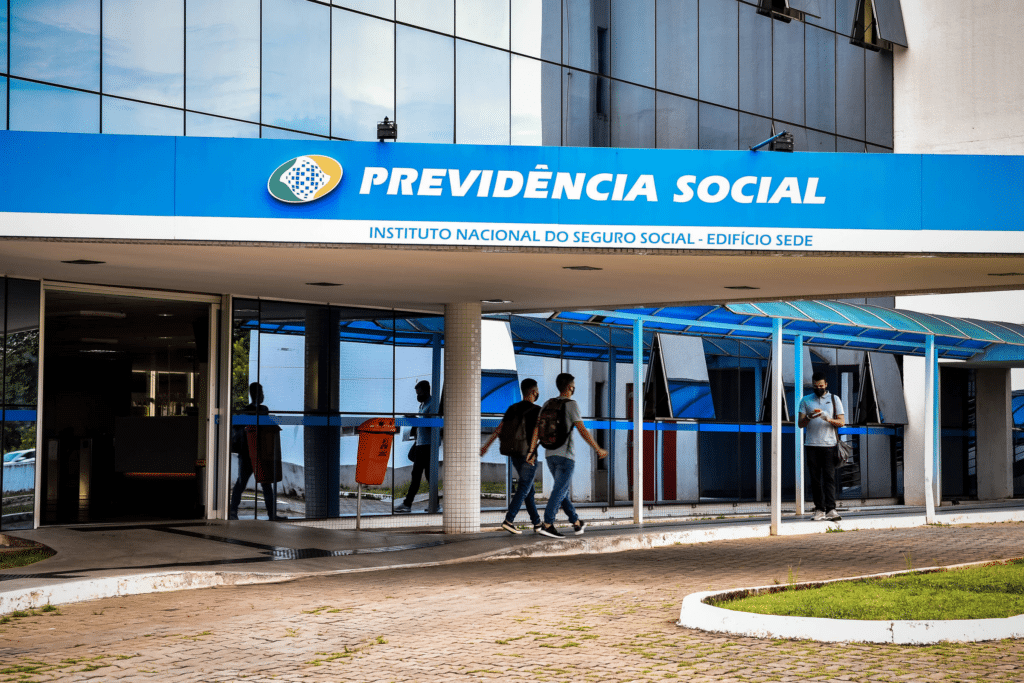 Governo Oferece Moradia Grátis e Suspende Conta de Luz!
