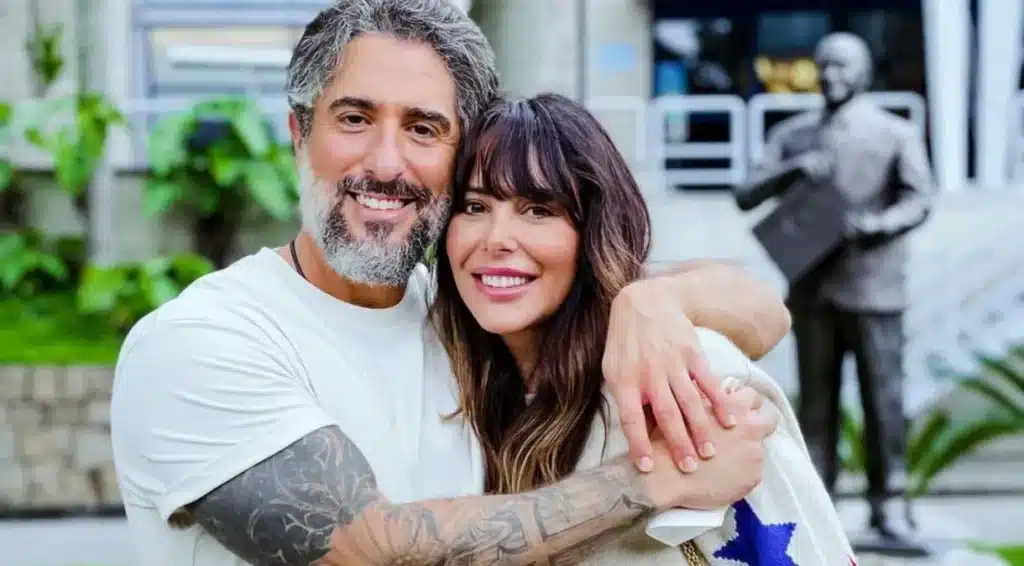 Apresentador Marcos Mion e esposa. (Fonte: Reprodução Google).