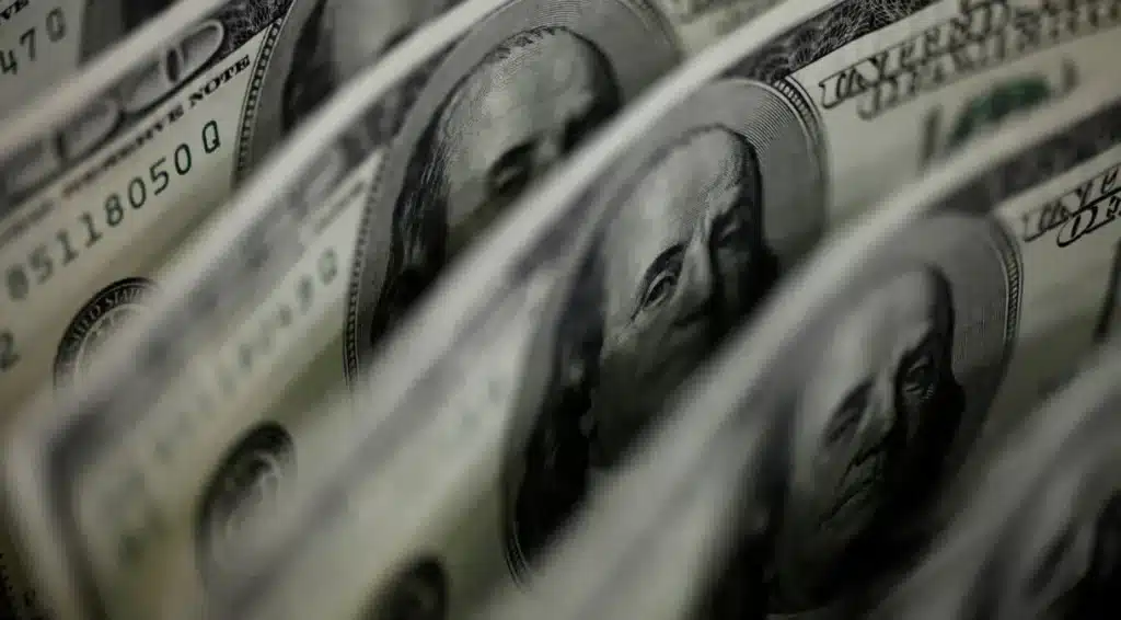 dólar