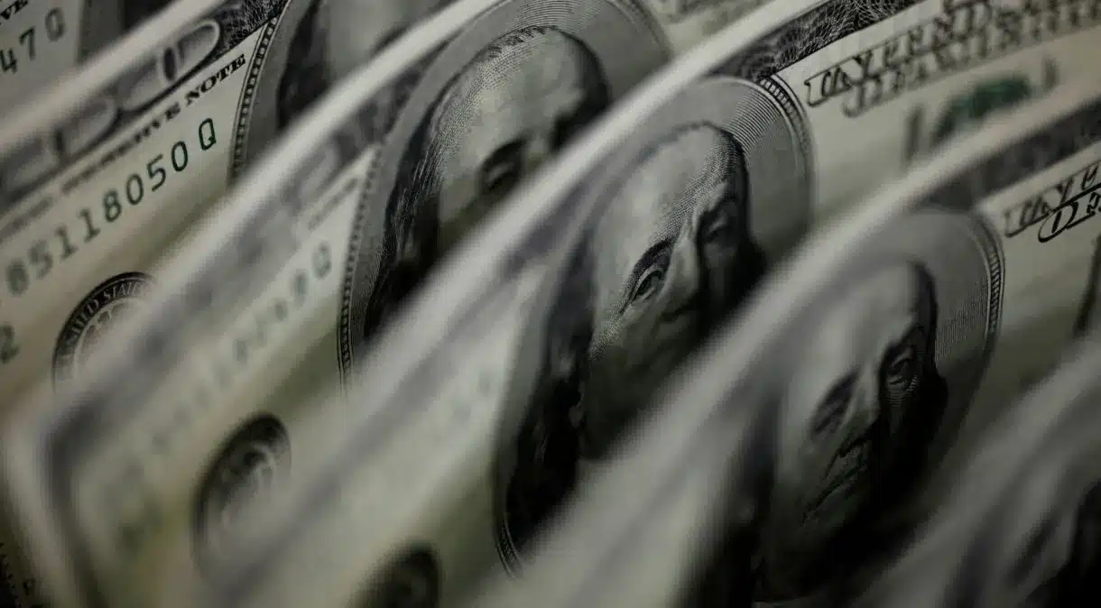 dólar