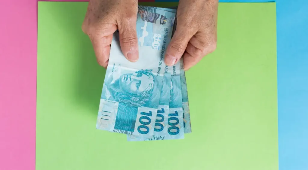 cédulas de 100 reais