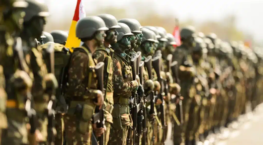 Militares do Exército Brasileiro. (Fonte: CNN)