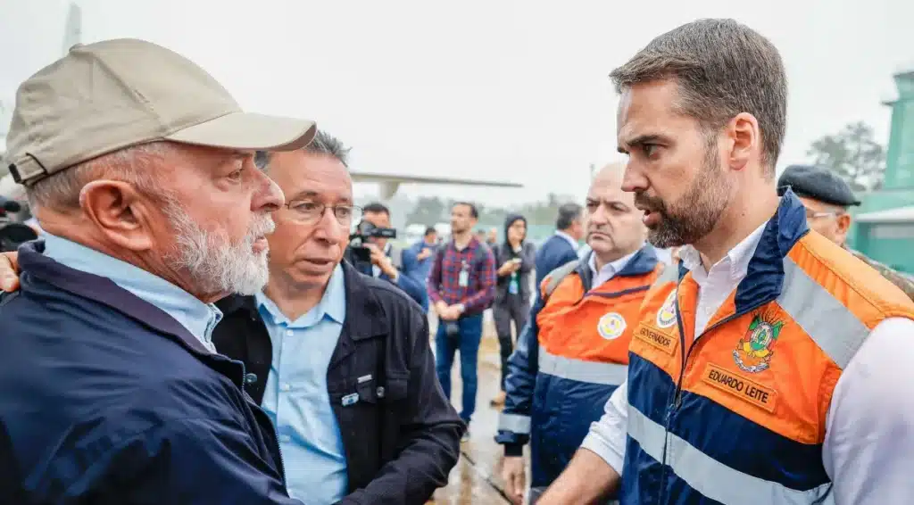 Presidente Lula e Governador do RS Eduardo Leite. (Fonte: Reprodução Google).