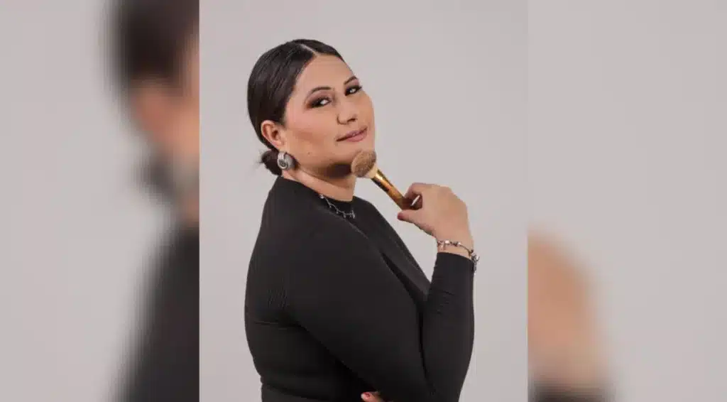 Claudiele Santos da Silva, maquiadora do salão de beleza do qual Didja Cardosos era sócia. (Fonte: Reprodução Google).