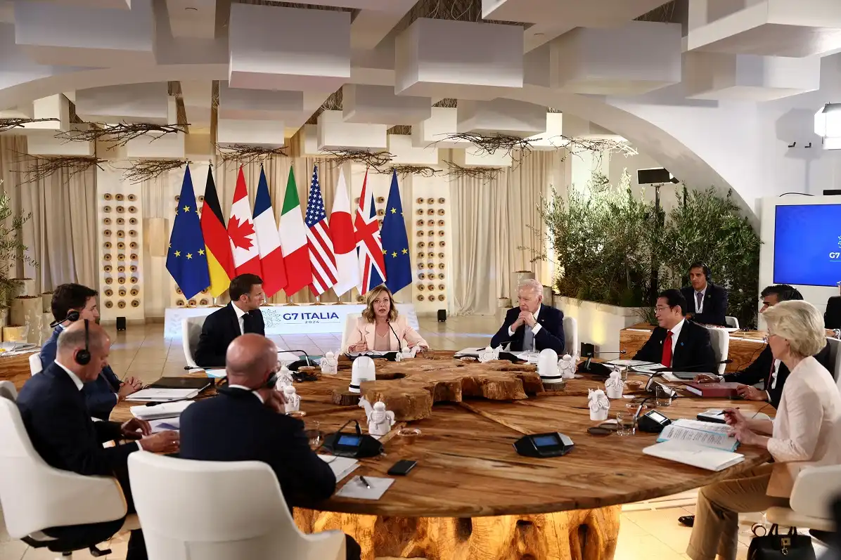 deres do G7 concordaram em destinar impressionantes US$ 50 bilhões para a Ucrância