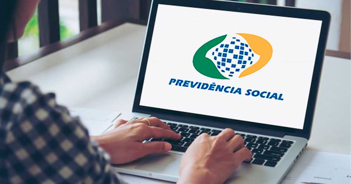 computador aberto no site do inss