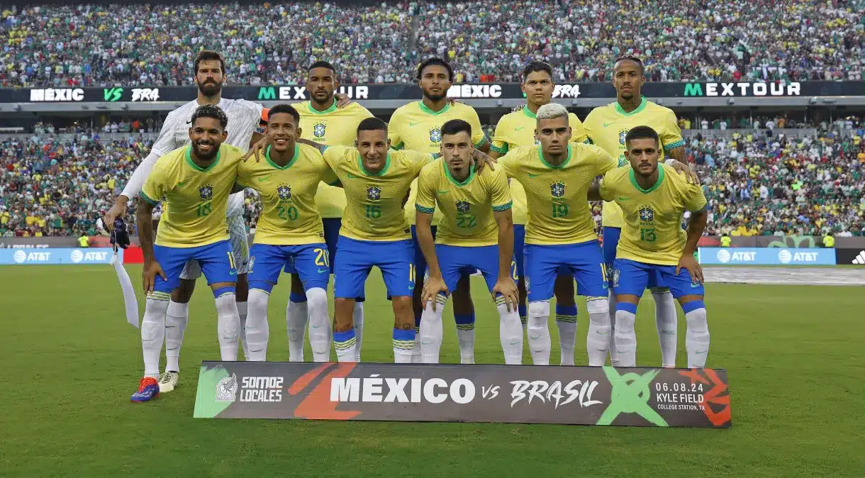 Brasil venceu o México por 3 a 2, em amistoso disputado nos Estados Unidos. (Fonte: Reprodução Google).