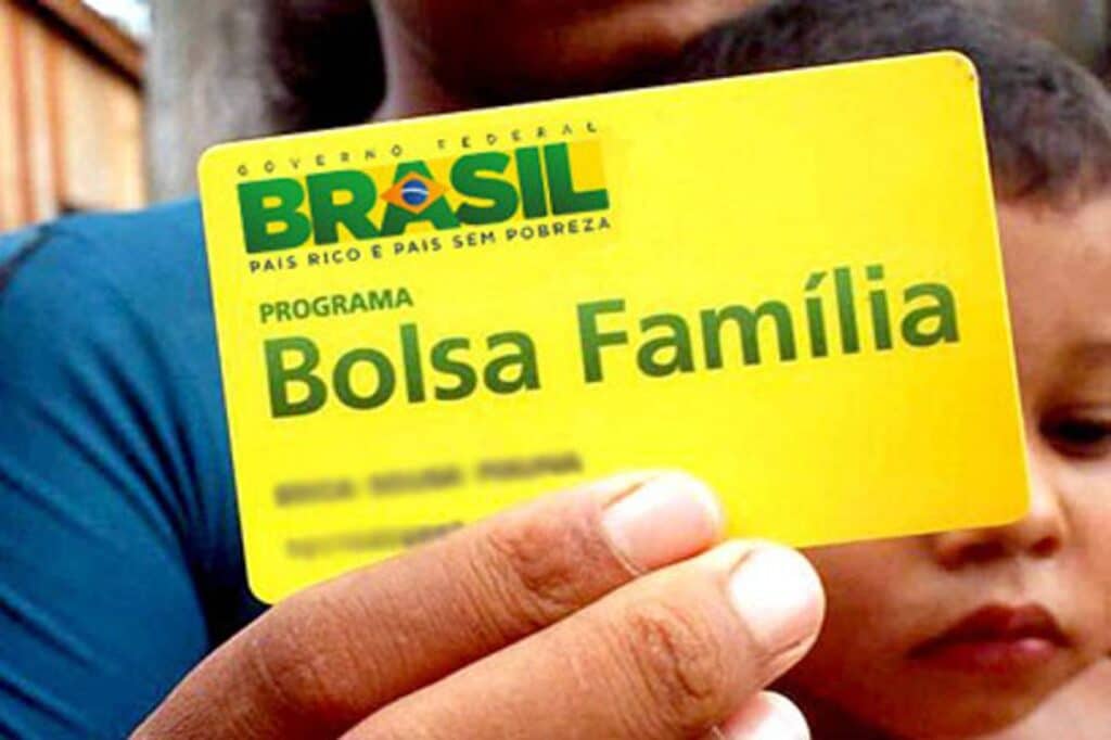 Cartão do Bolsa Família. (Fonte: Prefeitura de Santos).
