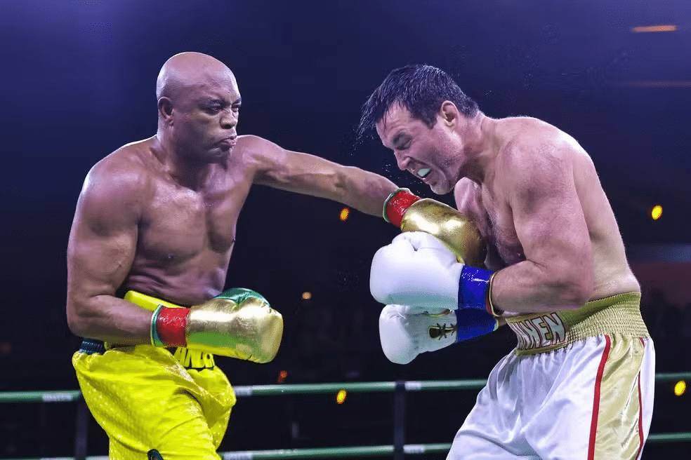 Anderson Silva acerta direto em Chael Sonnen no Spaten Fight Night 