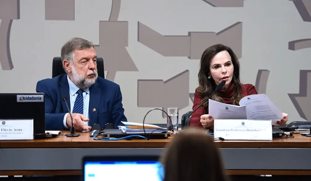 Aprovada reforma do Ensino Médio