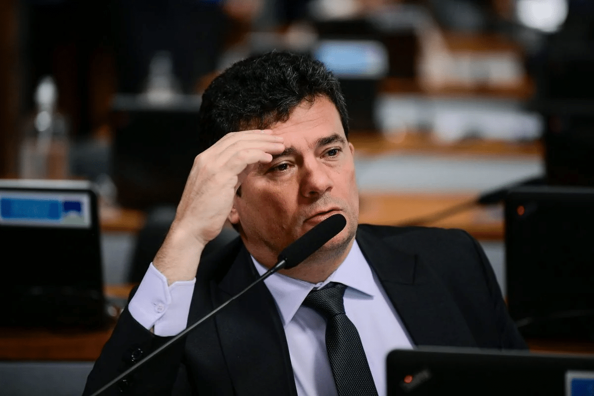 Sergio Moro é denunciado por calúnia à Gilmar Mendez