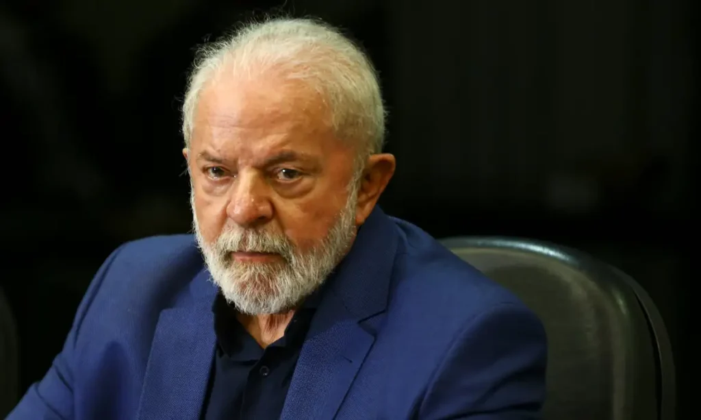 Presidente Lula critica o Banco Central.