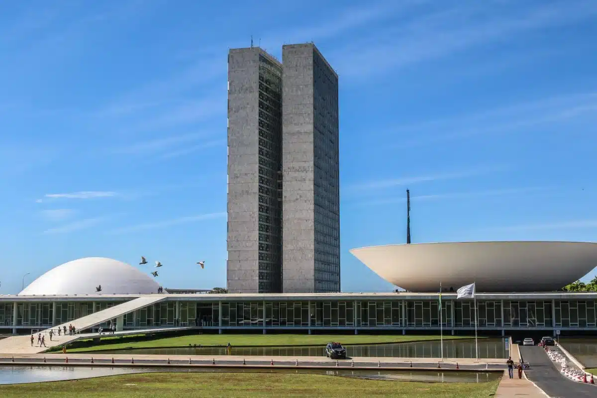 Os 100 Parlamentares Mais Influentes em 2024