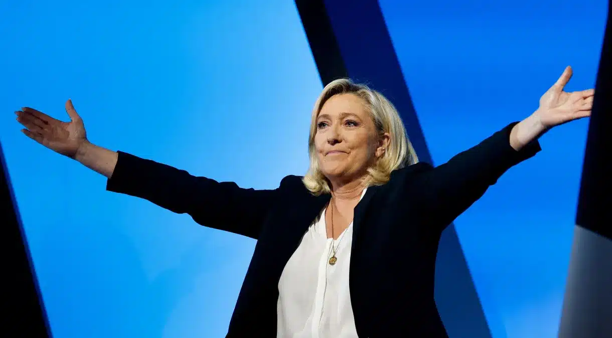 Marine Le Pen, candidata presidencial de extrema-direita na França. (Fonte: Reprodução Google).