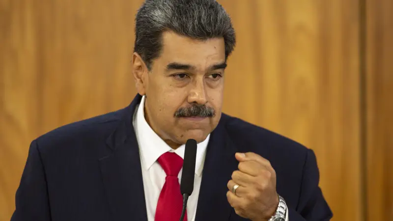 Nicolás Maduro ameaça com 'guerra civil' e 'banho de sangue' se não for reeleito.