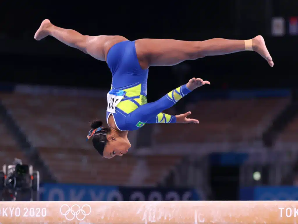 REBECA ANDRADE Lidera o BRASIL e se classifica para cinco FINAIS