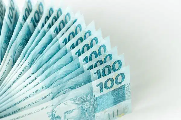 cédulas de 100 reais