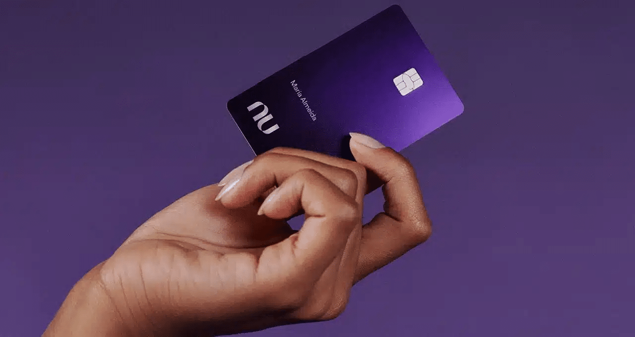 Nubank acaba com serviços gratuitos no cartão de crédito