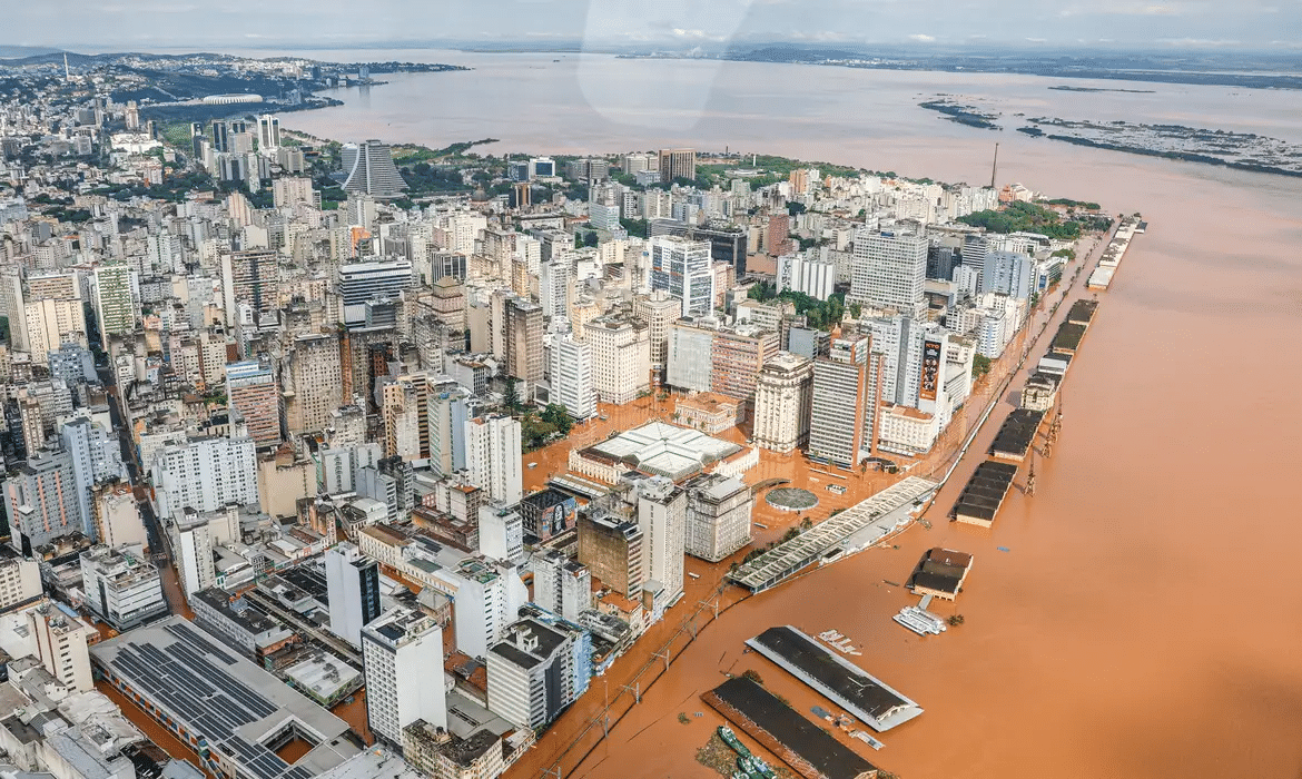 Conheça o programa 'Porto Alegre Forte' aprovado no RS. Um plano abrangente de reconstrução para coordenar auxílio à região!
