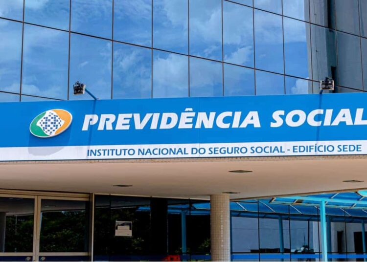 Criminosos Abrem Contas Falsas na Caixa Para Desviar Benefícios do INSS