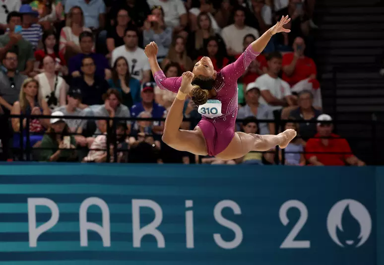 Rebeca Andrade ganha ouro nas Olimpíadas. (Fonte: Reuters).
