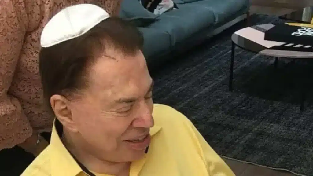 Apresentador É Enterrado em Cerimônia Judaica Íntima