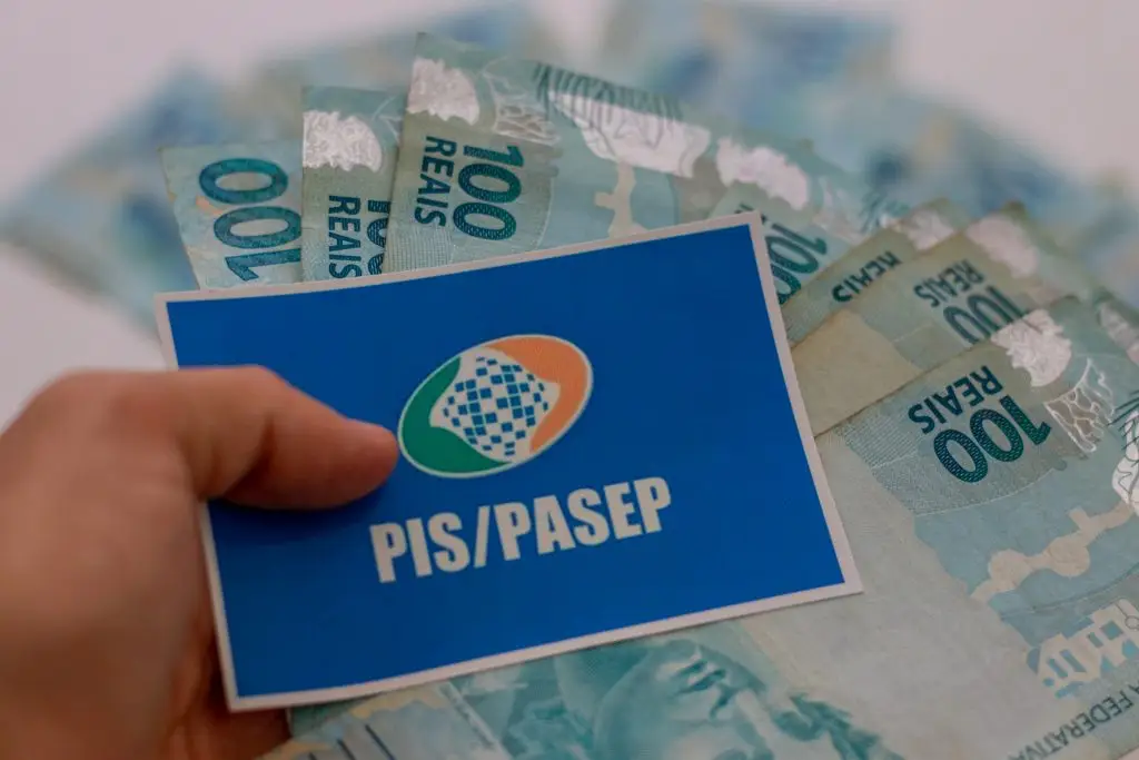 Saiba como corrigir erros no PIS/Pasep em 2024!