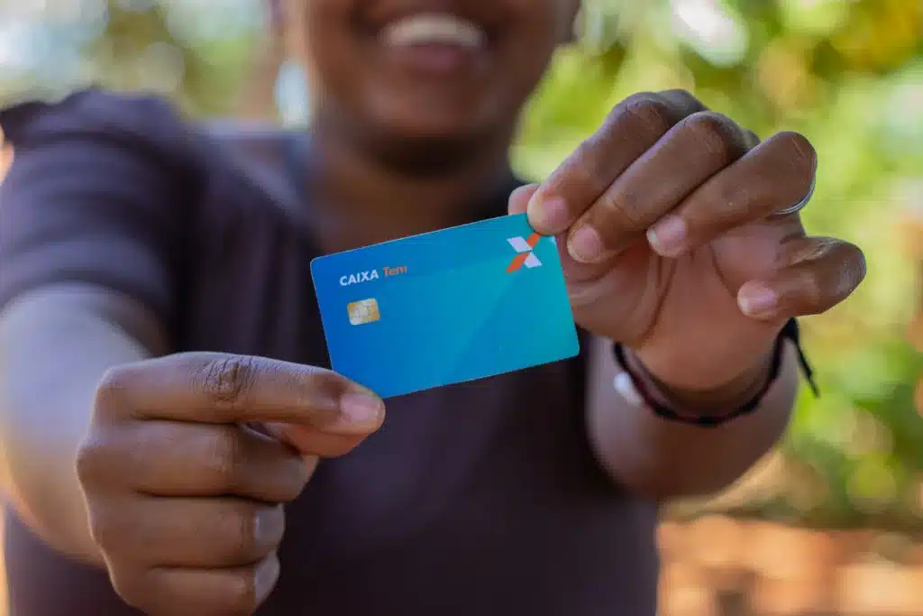 cartão de crédito Caixa Tem libera bônus de R$800 reais para grupo específico!