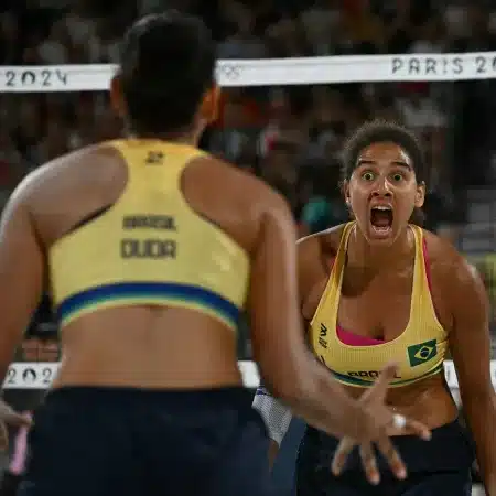 Duda e Ana Patrícia Conquistam Ouro no Vôlei de Praia nas Olimpíadas de Paris-2024