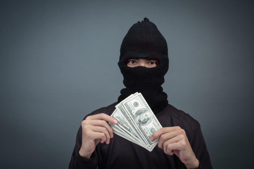 Hacker que invadiu contas do FGTS e saldo dos trabalhadores pode ser afetado. (Fonte: freepik).