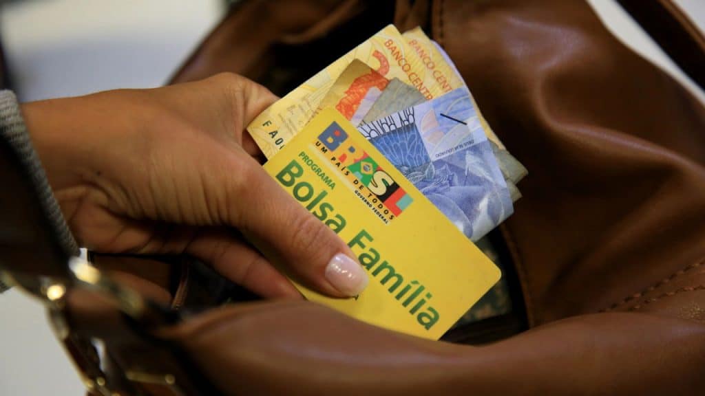 Novo Bolsa Família em agosto promete novos valores
