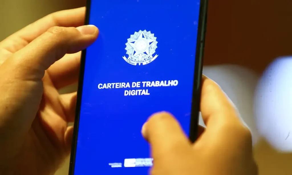 Salário Mínimo Atualizado para R$ 1.711,69: Confira Quem Beneficia com a Nova Lei!
